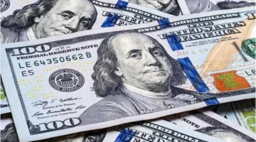 سعر الدولار يتخطى حاجز 51 جنيها في تعاملات البنوك المصرية اليوم